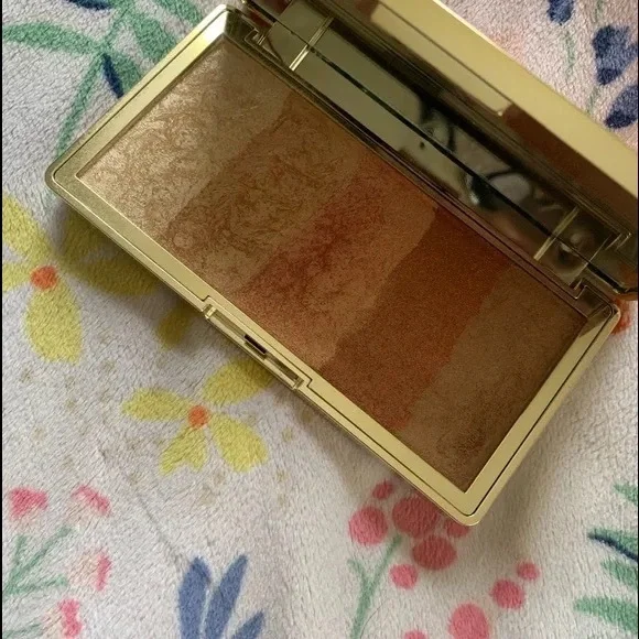 #GLOWDIENT makeup palette - Picture 8 of 15